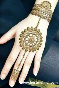 00de69bb4564b560bb838142027b97fc 600x600 - mehndi