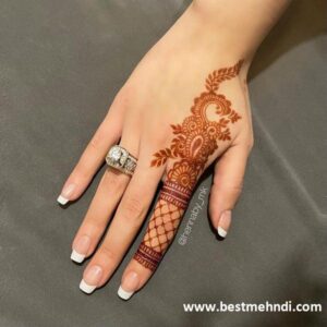 07ebd32d88afaadfd183c8eadf3688ab 600x600 - mehndi