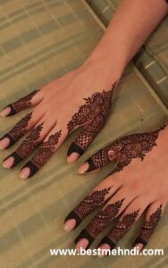 11ecdffe4d9181c88b3f5df95fc13380 600x600 - mehndi