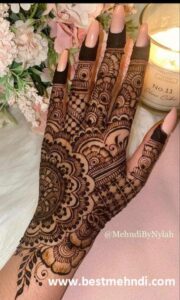 2cab7d509e5b70ddac2f068ec9851c4b 600x600 - mehndi