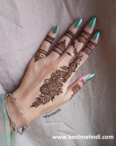 30236210f3f48b017518e84ac47c522a 600x600 - mehndi