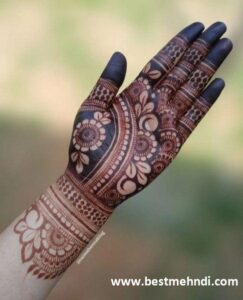 48893f07487b9e157246576394c58e37 600x600 - mehndi