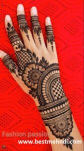 5110b4cac6dd36be014168a3991a66f2 600x600 - mehndi