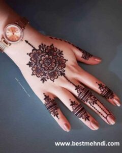 5fe1a638c156c2a0187e687755736954 600x600 - mehndi