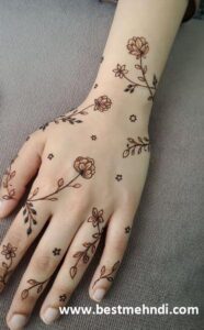 7321ba2eae225b20052b61a0428c997f 600x600 - mehndi