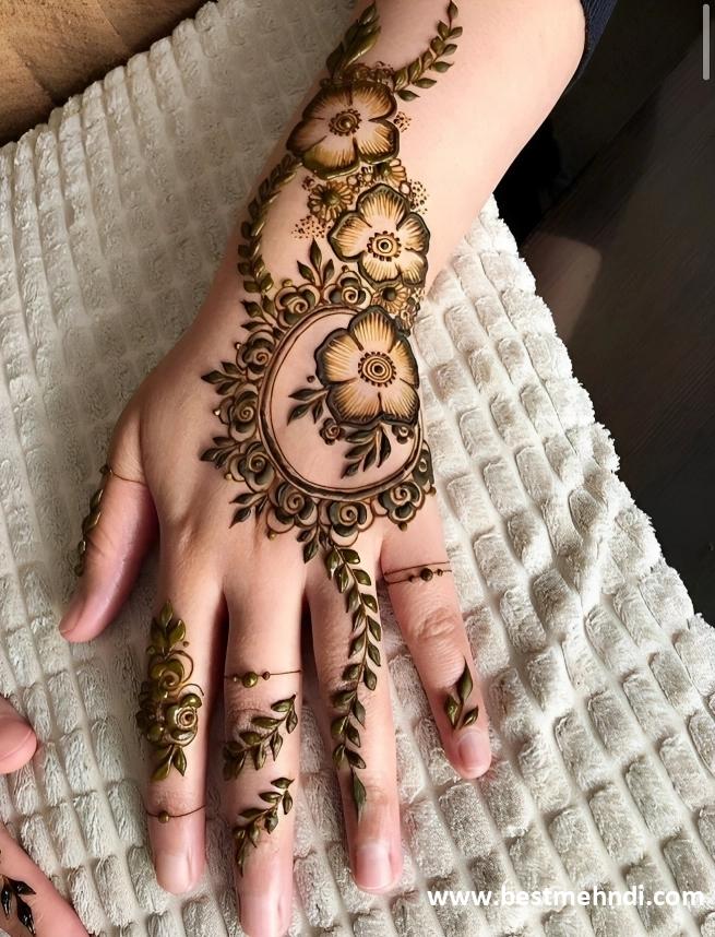 simple mehndi designs back hand