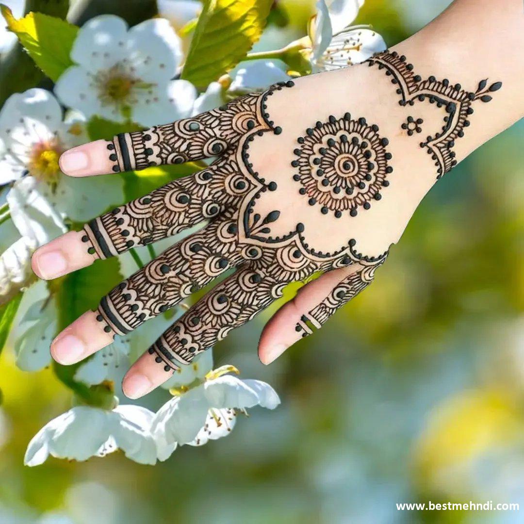 Bharwa Flower Mehndi Design