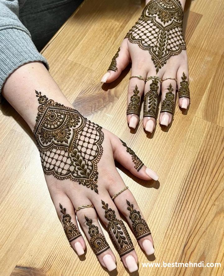 stylish:bwqhh3xasjc= back mehndi design