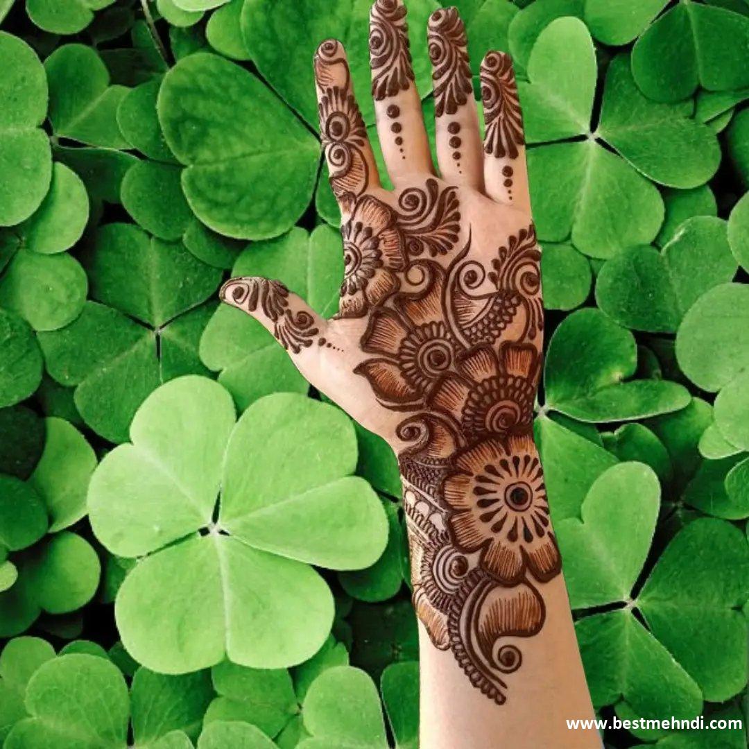 Simple Flower Design Mehndi