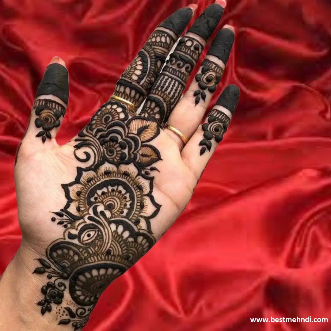 Circle Flower Mehndi Design