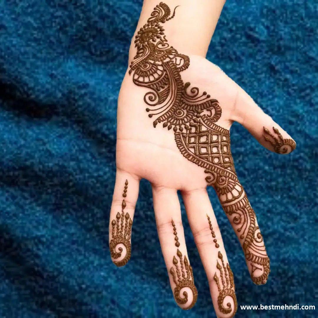 Dulhan Mehndi Design On Front Hand