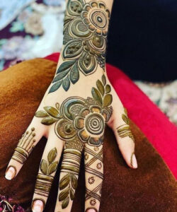 Hathful-Pattern-Easy-Arabic-Mehendi-Design-2