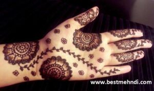 Mehndi-design-easy-and-beautiful-for-kids-3