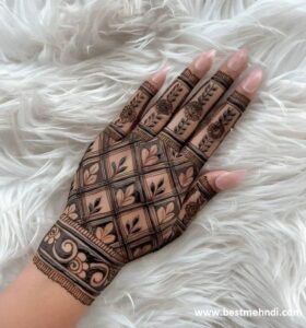 Pakistani-Mehndi-Design-Simple-1