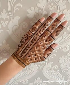 Pakistani-Mehndi-Design-Simple-14