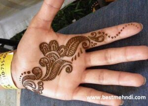 Simple-mehndi-designs-for-kids-front-hand-4