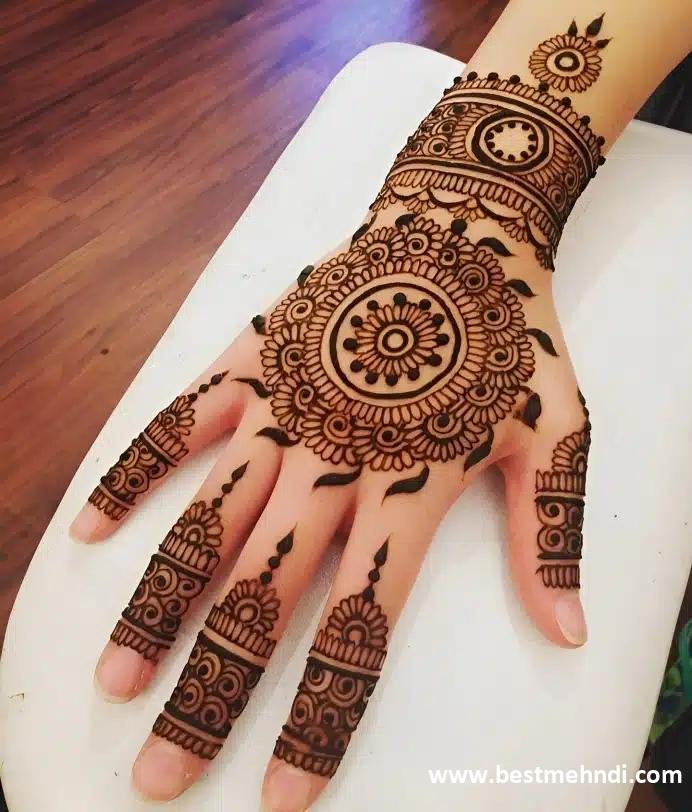 stylish back hand mehndi design