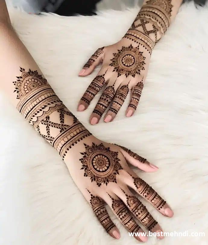 back hand mehndi design