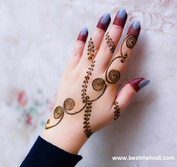 simple mehndi design back hand 2023