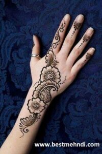 a1b825b99d80549a460c26cf18b353ea 600x600 - mehndi