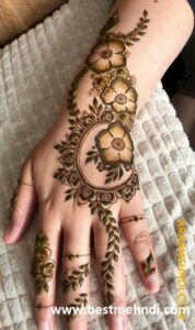 a7e276a30816cab2ef41971403b3a607 600x600 - mehndi