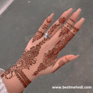 affc8690dd3f35baf5ad6901cc1696f3 600x600 - mehndi