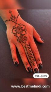 b0ad7799a8a0f4553a643e8443970af2 600x600 - mehndi