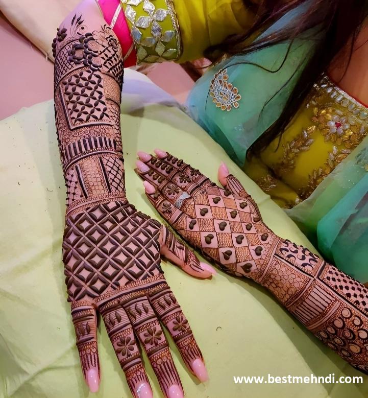 simple back hand mehndi design 2023