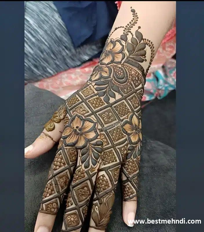 easy mehndi design back hand