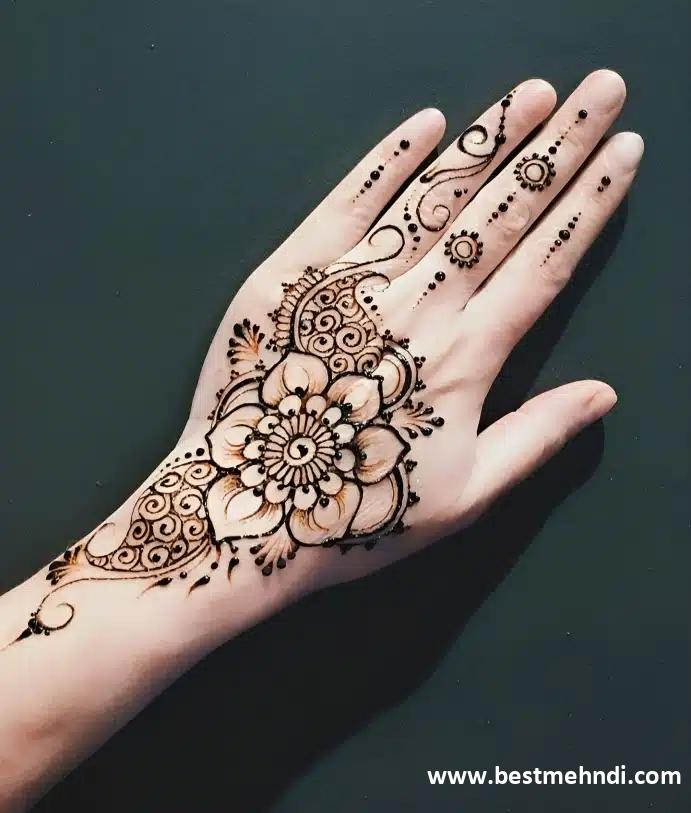 stylish back mehndi design