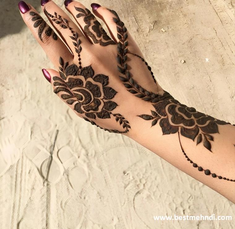 mehndi design in back side