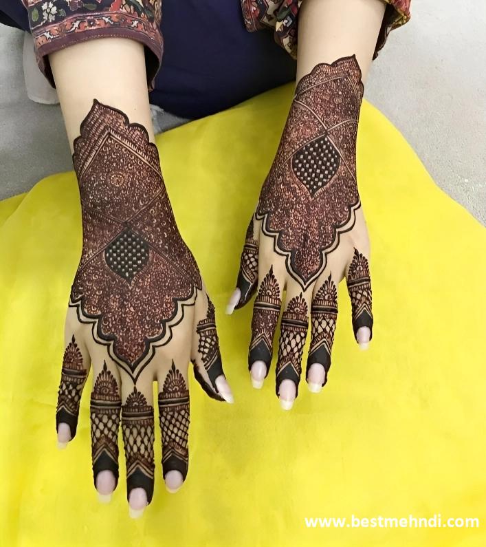 back palm mehndi design