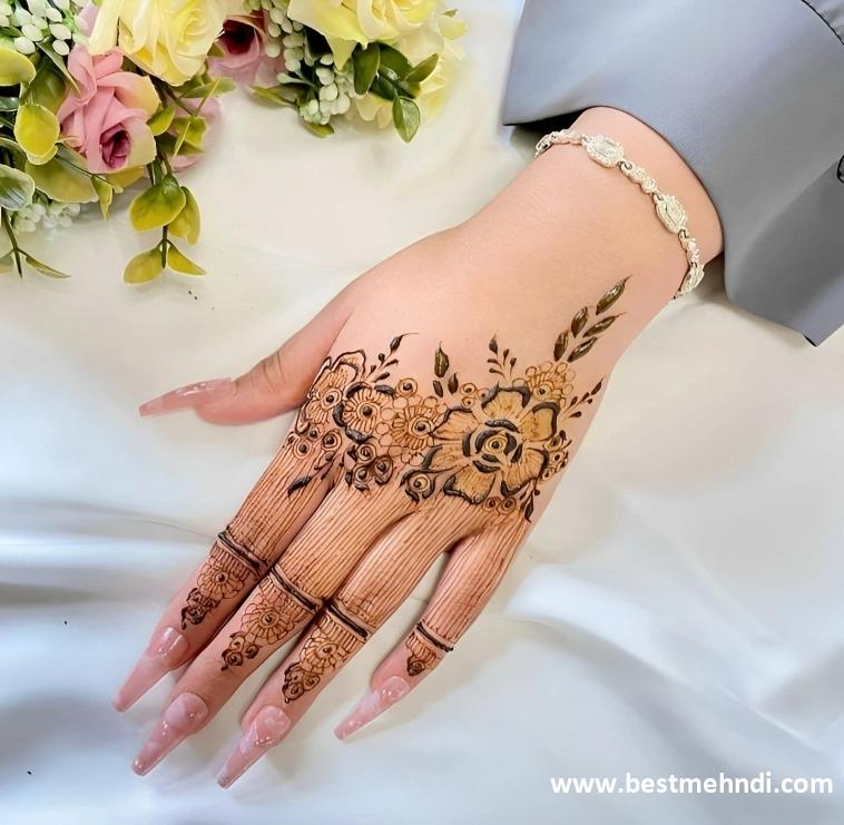 right back hand mehndi design