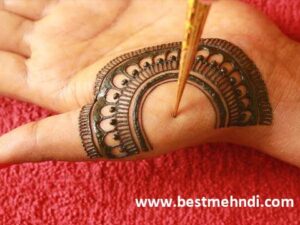 easiestwaytoapplyhenna jpg3 1628837326 480x480 - mehndi