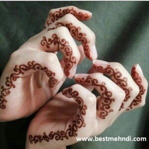 finger mehndi design 18