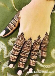 finger mehndi design 4