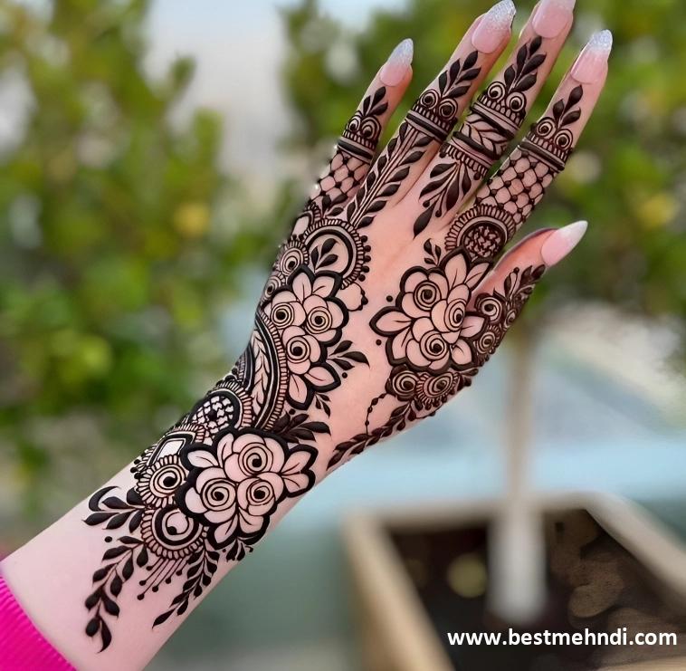 simple mehndi designs for kids back hand