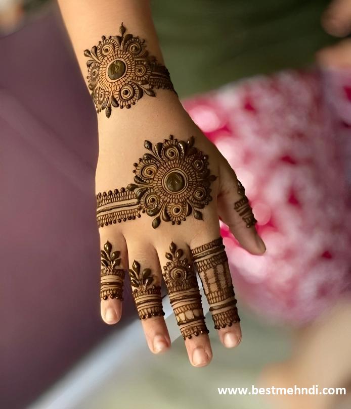 beautiful mehndi design back hand