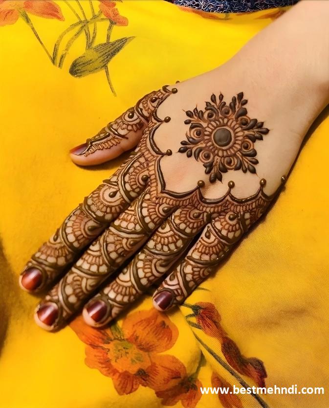 mehndi design back hand for kids