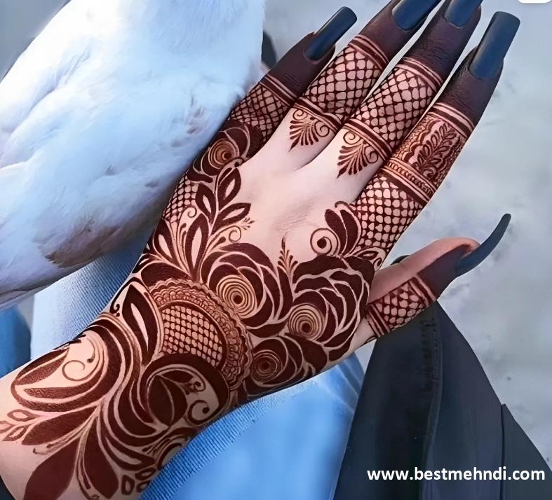 back hand design mehndi