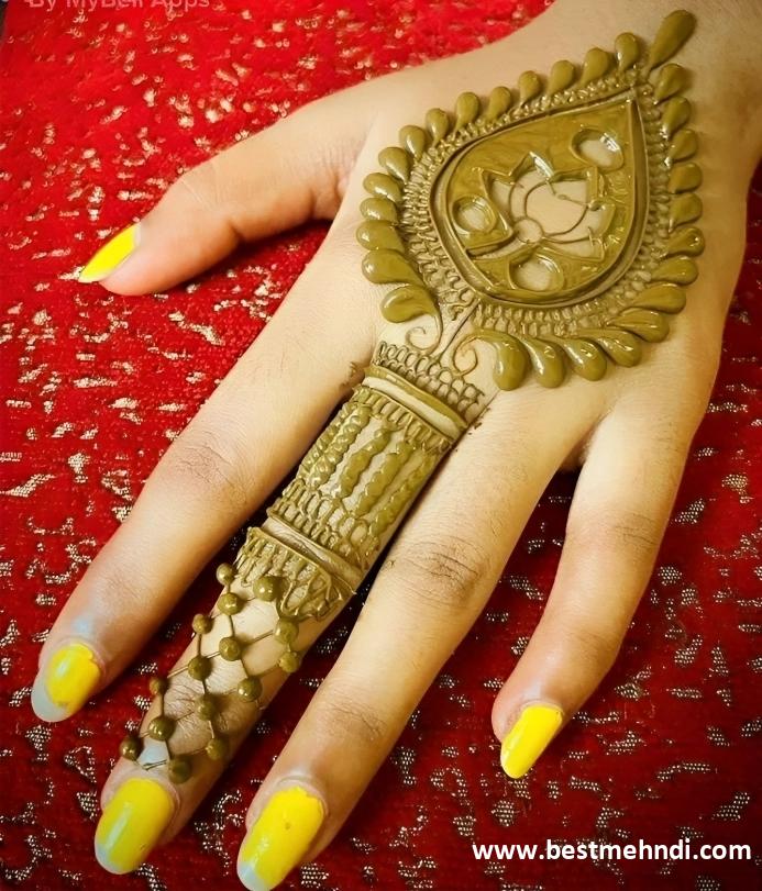 simple mehndi design back side