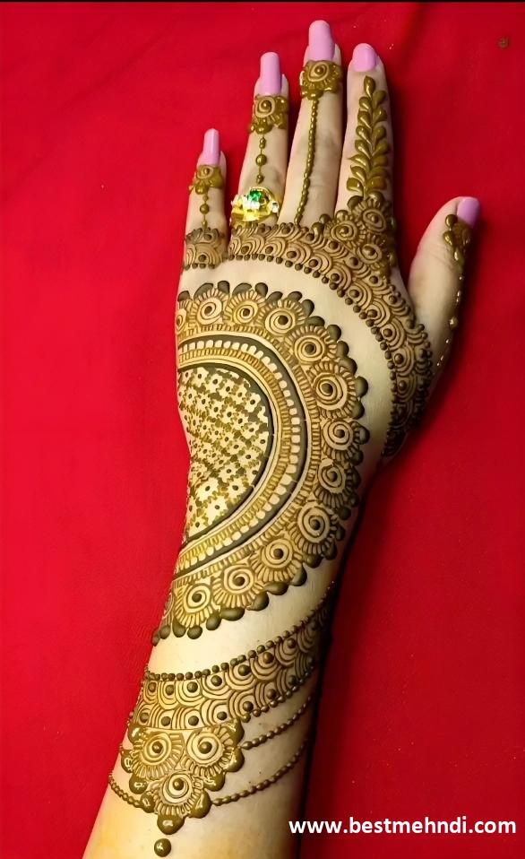 simple arabic mehndi design 2024 back hand