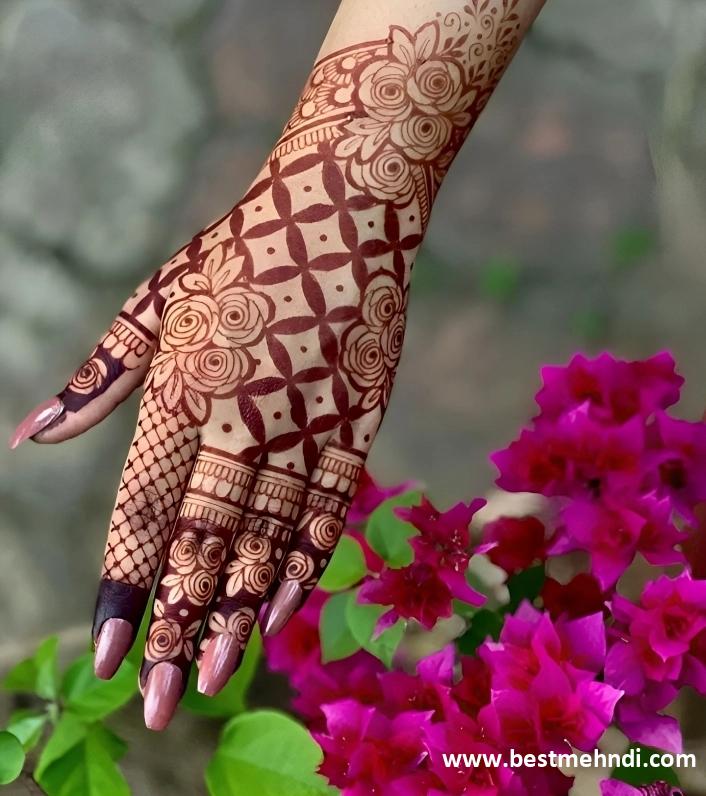 right hand back side mehndi design