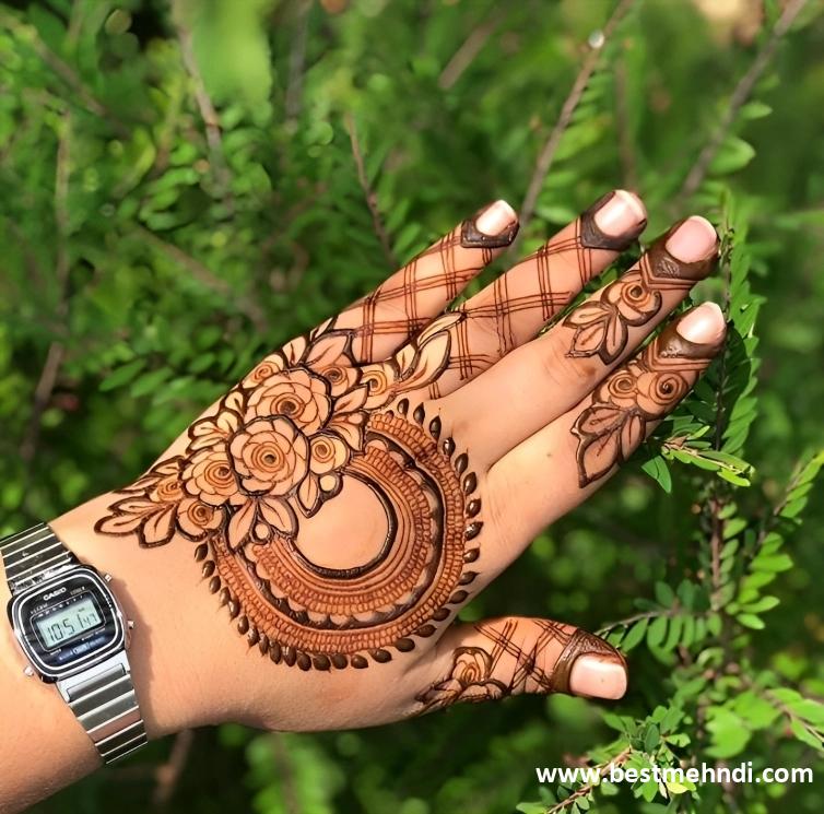 back hand finger mehndi design