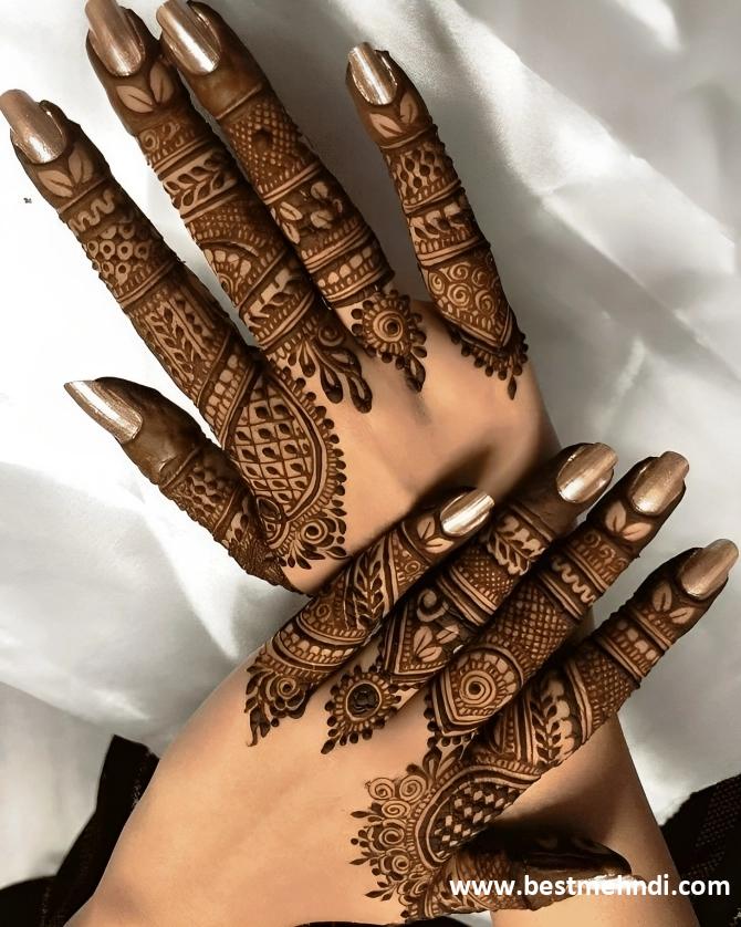 mehndi design back hand 2024