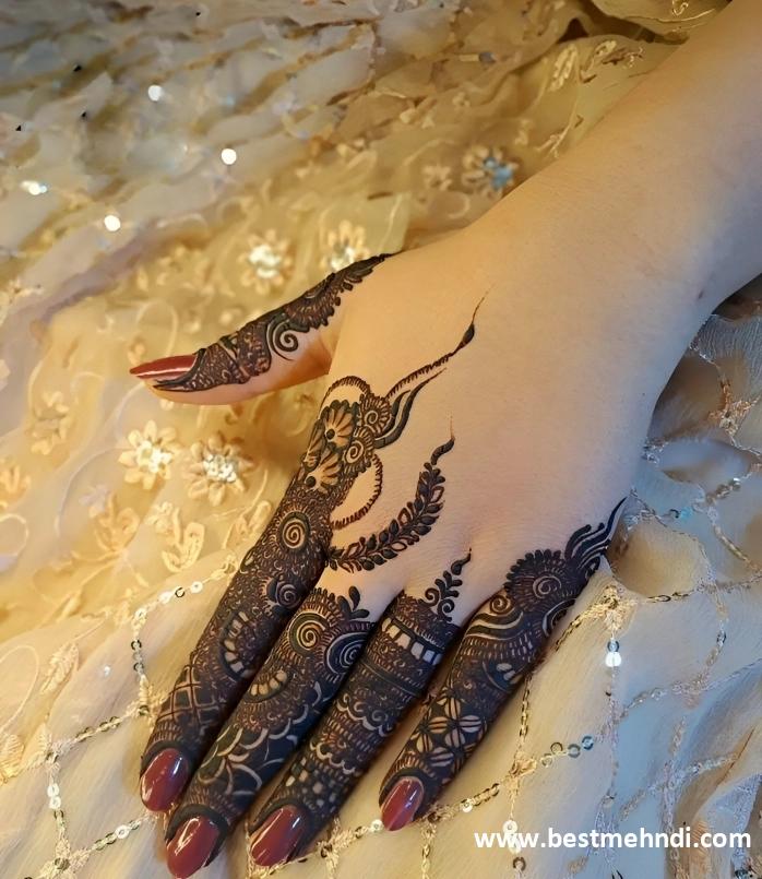 mehndi designs back