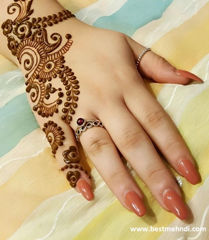 stylish back hand mehndi designs easy