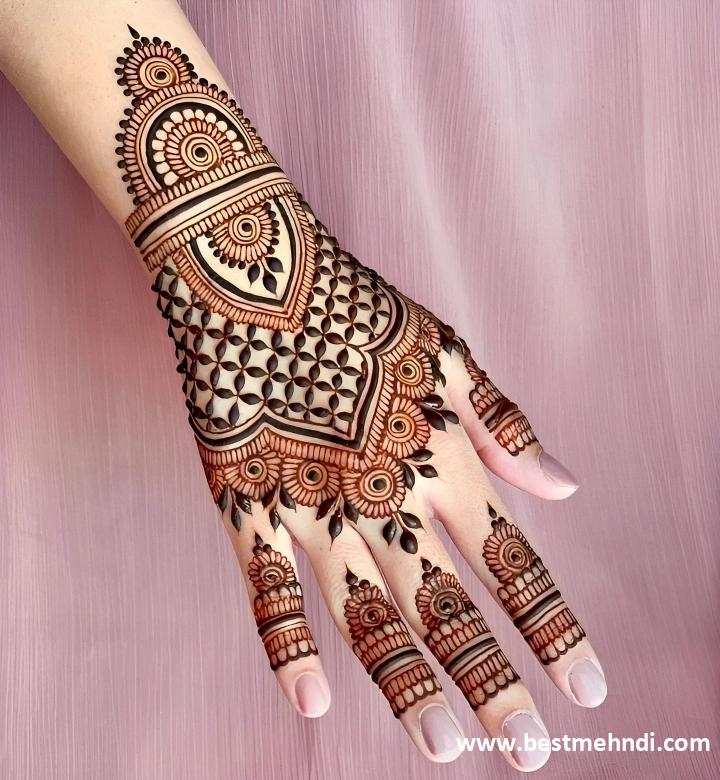 back hand flower mehndi design