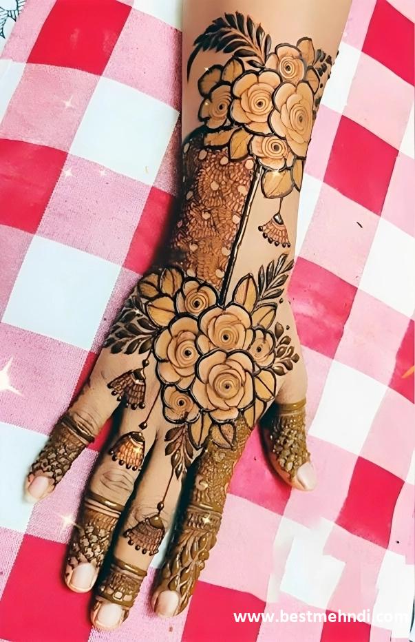 latest mehndi design back hand