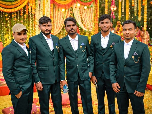 best mehndi artist team